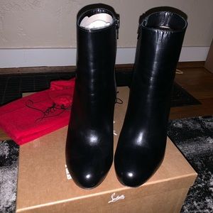 Christian louboutin 100 fifi booty calf size 40.5